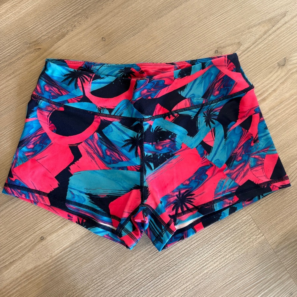 Born Primitive Women’s CrossFit/workout shorts-NWOT